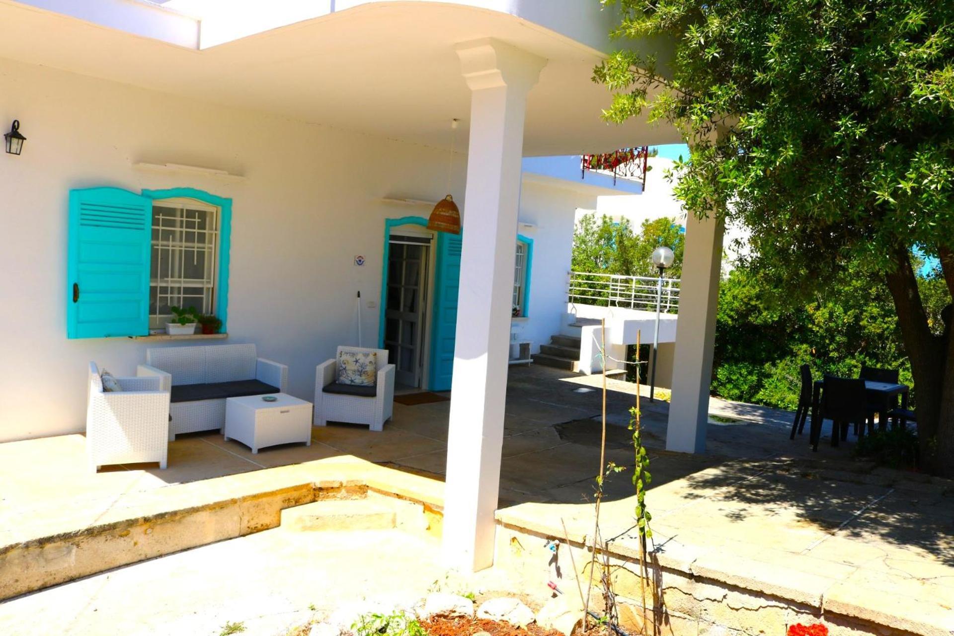 Villa Maria In Puglia Con Pineta Vicino Al Mare Torre Suda Bagian luar foto