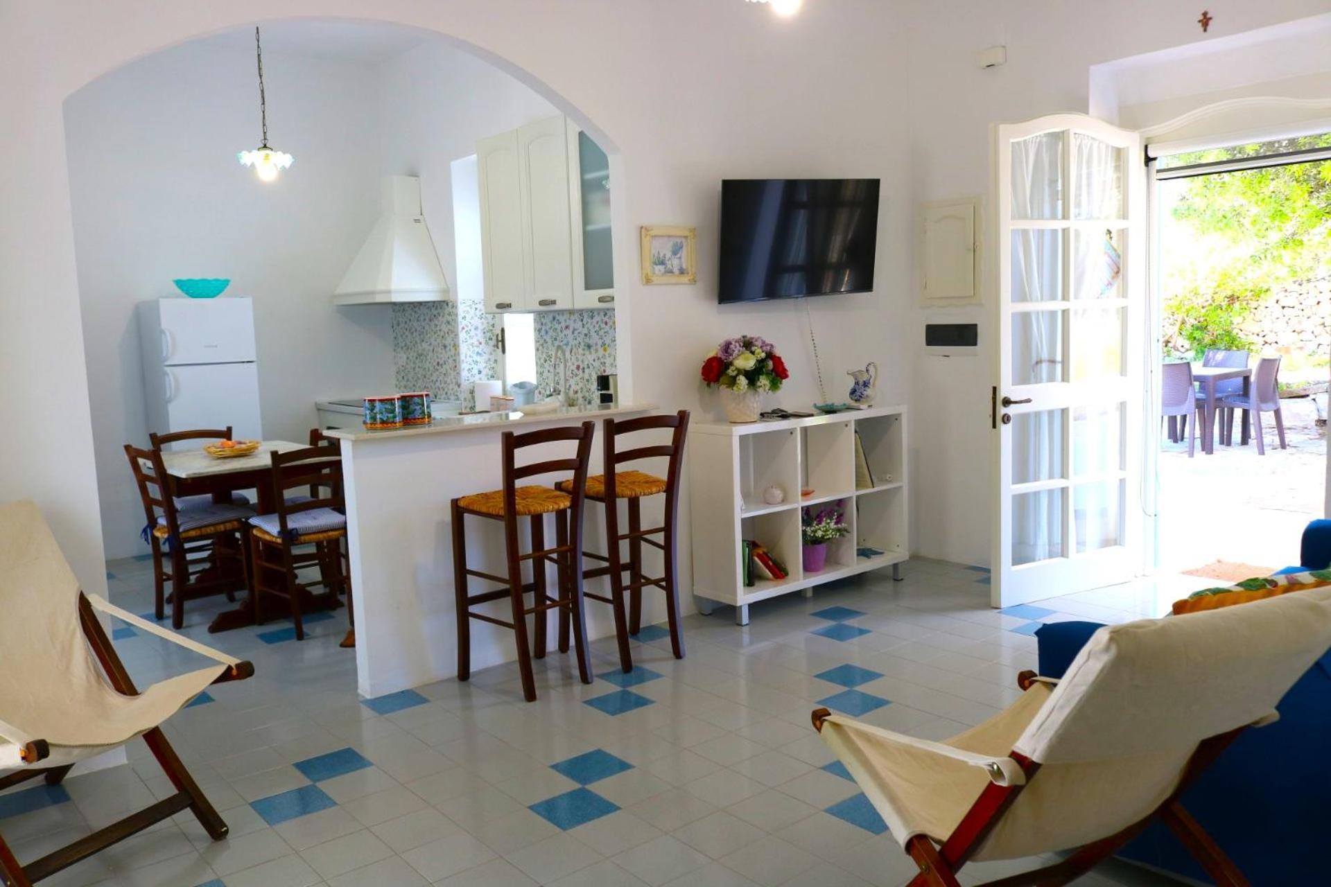 Villa Maria In Puglia Con Pineta Vicino Al Mare Torre Suda Bagian luar foto
